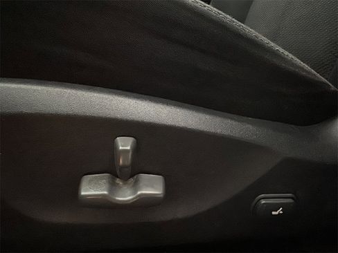 Used 2012 Subaru Forester 2.5X Premium w/ Popular Pkg 2 image 7