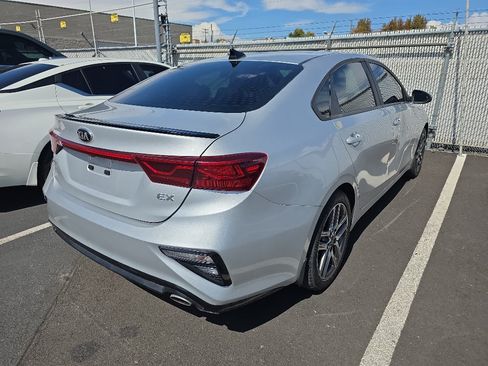 Used 2020 Kia Forte EX w/ EX Special Edition FWD image 3