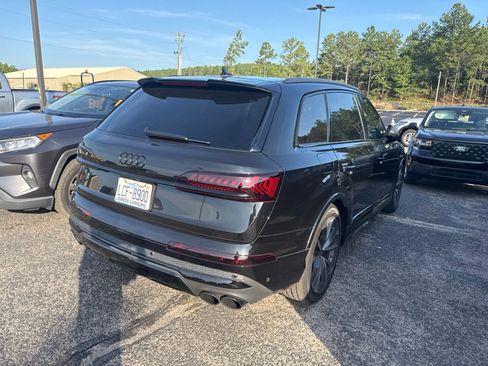 Used 2023 Audi SQ7 Prestige w/ Prestige Package AWD/4WD image 6