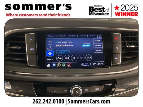 Used 2023 Buick Enclave Essence image 15