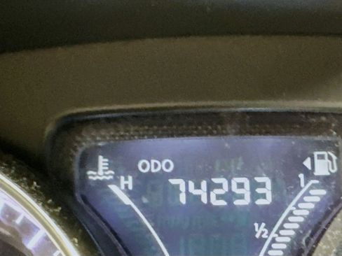 Used 2017 Nissan Versa SV image 18