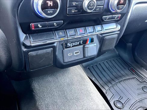 Used 2021 GMC Sierra 1500 Elevation image 27