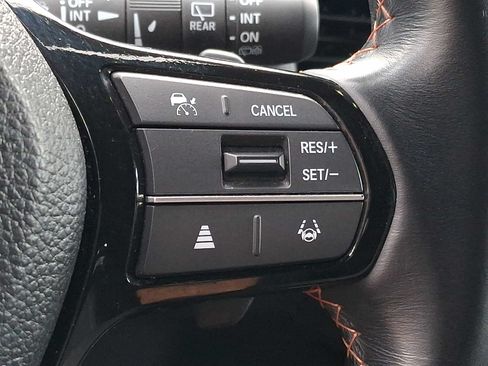 Used 2025 Honda Pilot Sport image 19