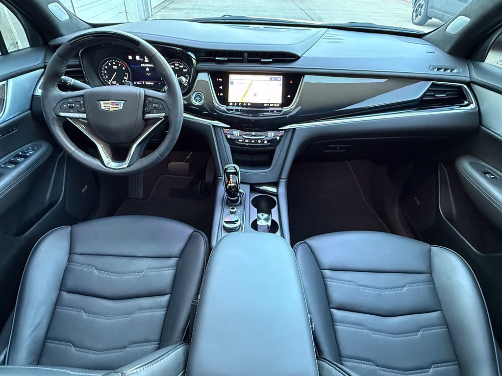 Used 2024 Cadillac XT6 Premium Luxury w/ Platinum Package AWD/4WD image 30