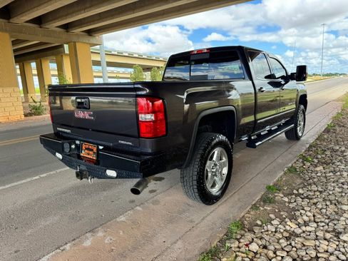 Used 2015 GMC Sierra 2500 Denali w/ Driver Alert Package image 3