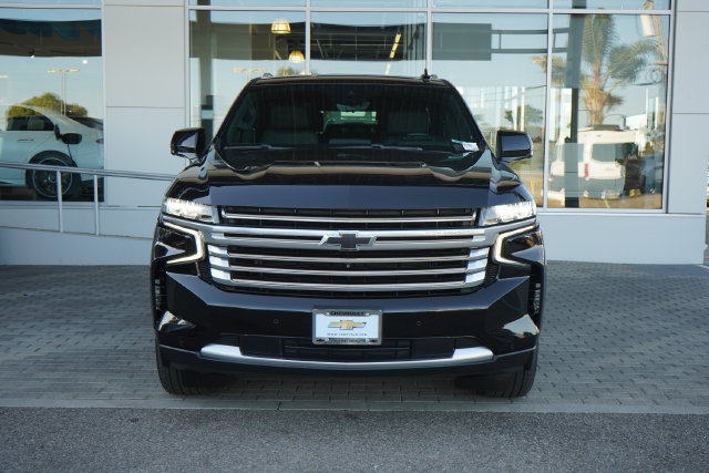 Used 2024 Chevrolet Tahoe High Country w/ Advanced Technology Package AWD/4WD image 3
