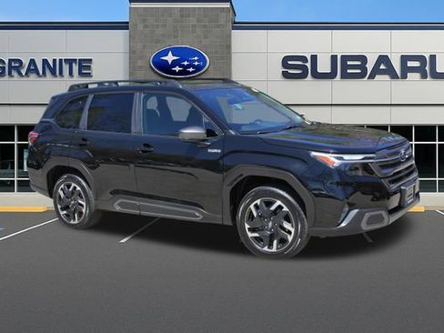 Certified 2025 Subaru Forester Limited AWD/4WD image 6