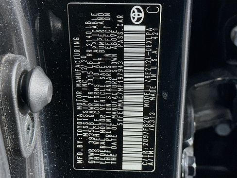 Used 2021 Toyota Corolla LE image 12