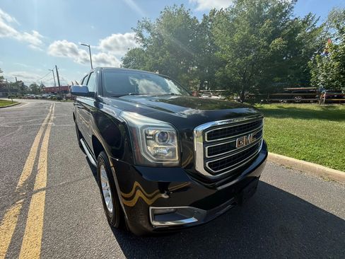 Used 2015 GMC Yukon SLT w/ HD Trailering Package image 8