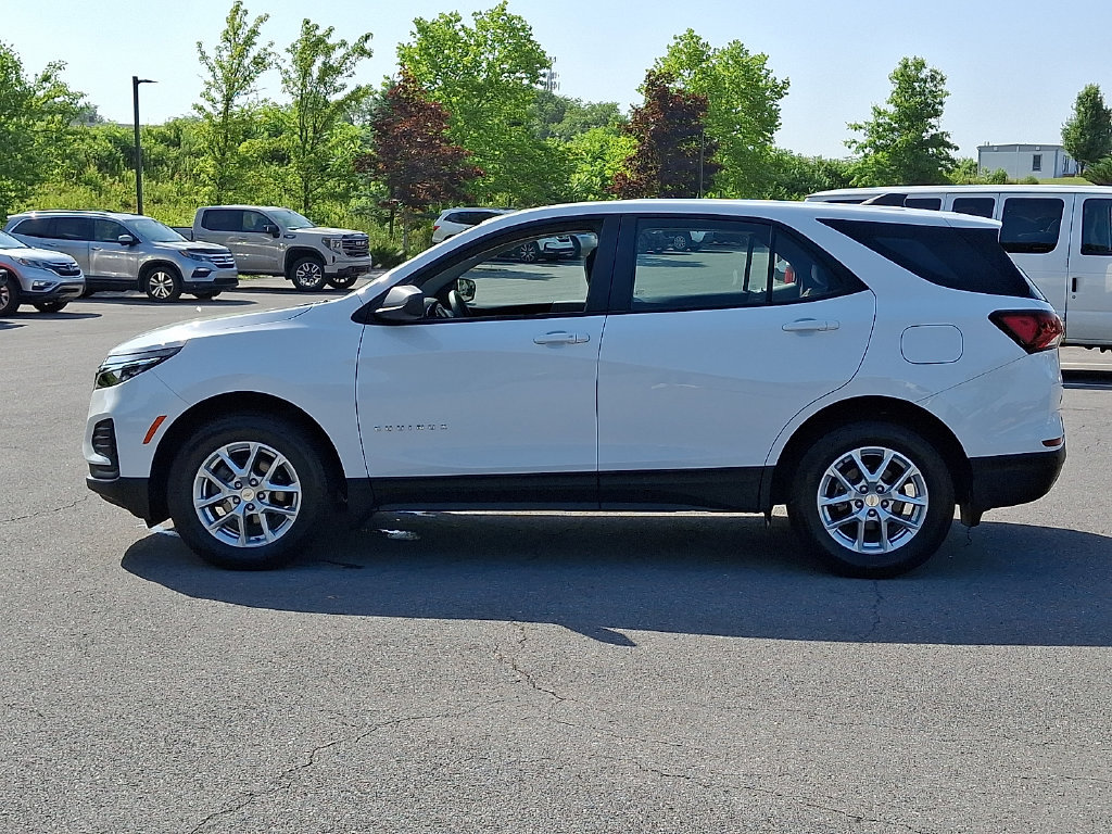 Used 2023 Chevrolet Equinox LS w/ LPO, Floor Liner Package AWD/4WD image 6