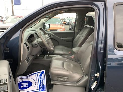 Used 2019 Nissan Frontier SL image 10