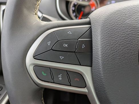 Used 2021 Jeep Cherokee Latitude Lux 80th Anniv w/ Quick Order Package 26U 80TH image 24