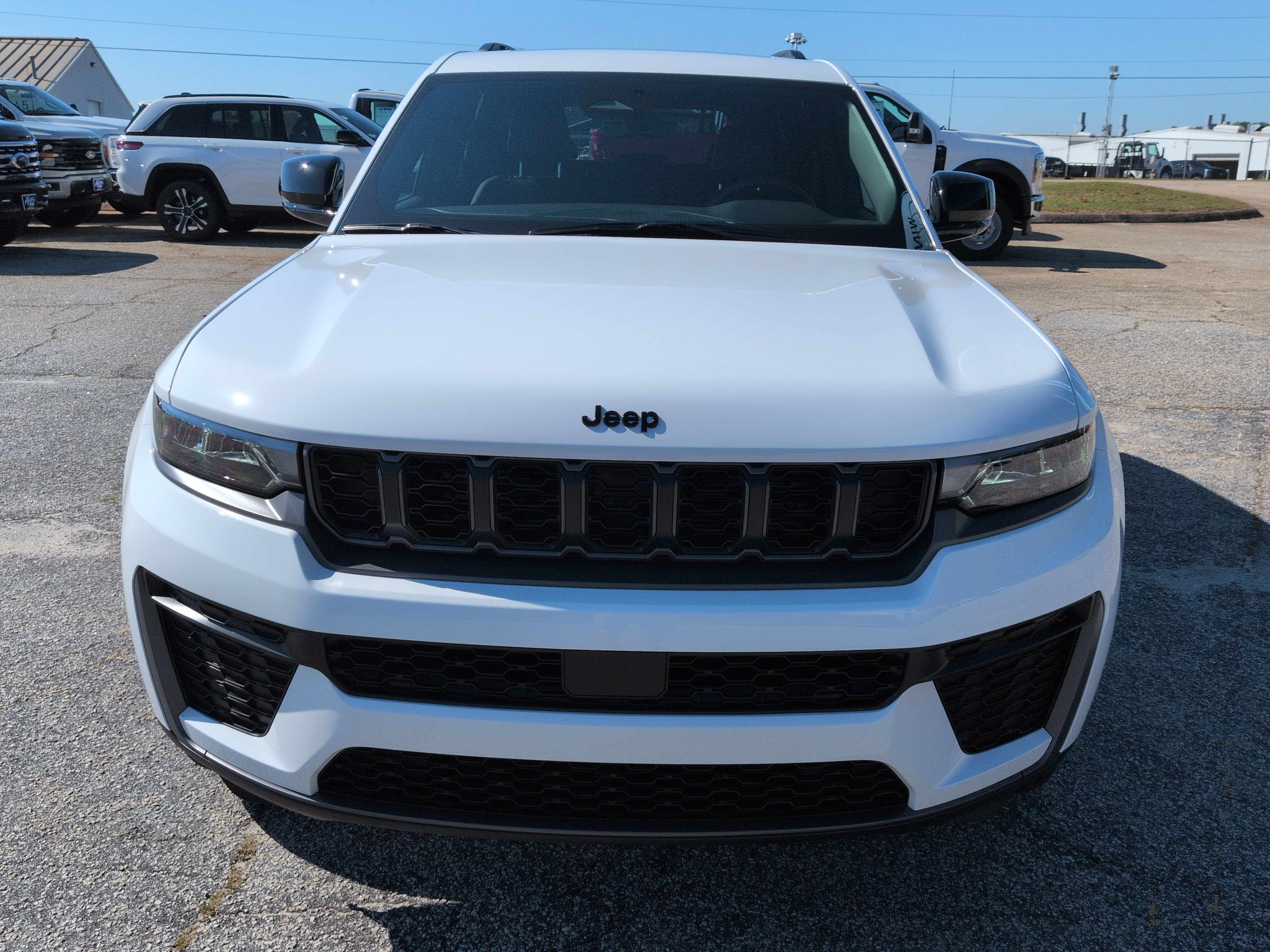 New 2026 Jeep Grand Cherokee Altitude AWD/4WD image 7