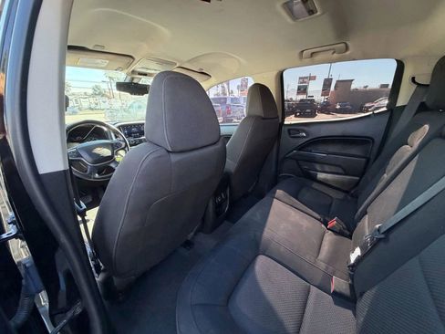 Used 2022 Chevrolet Colorado LT w/ LT Convenience Package image 22