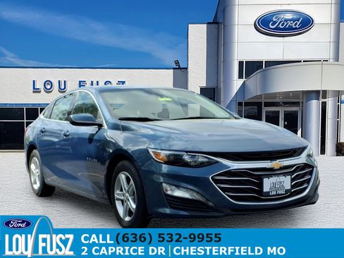 Used 2024 Chevrolet Malibu LT FWD image 1