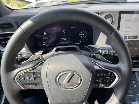 Used 2024 Lexus GX 550 AWD/4WD image 11