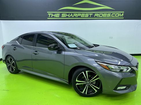 Used 2021 Nissan Sentra SR FWD image 1