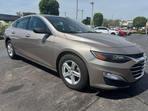 Used 2024 Chevrolet Malibu LS image 7