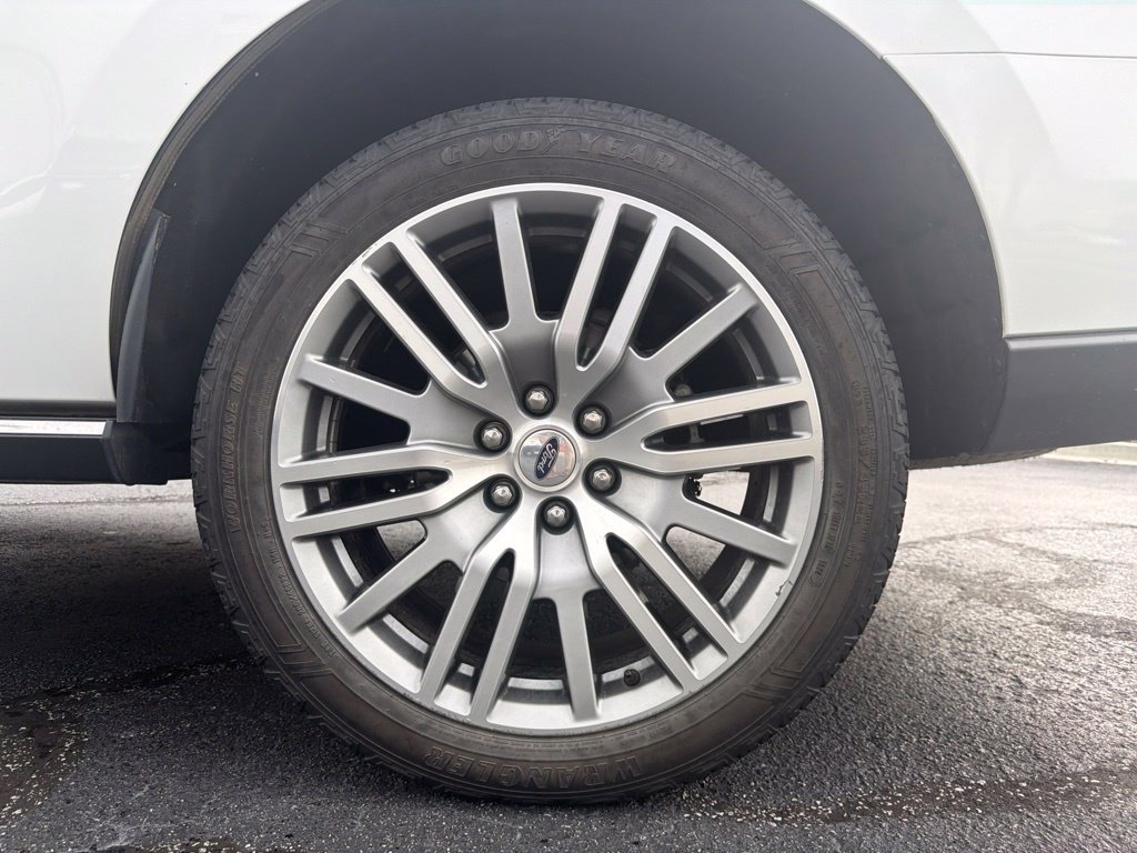 Used 2022 Ford Expedition Limited RWD image 7