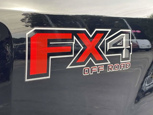 Certified 2017 Ford F350 Lariat w/ Lariat Value Package AWD/4WD image 9