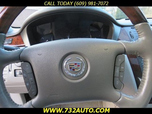 Used 2009 Cadillac DTS image 27
