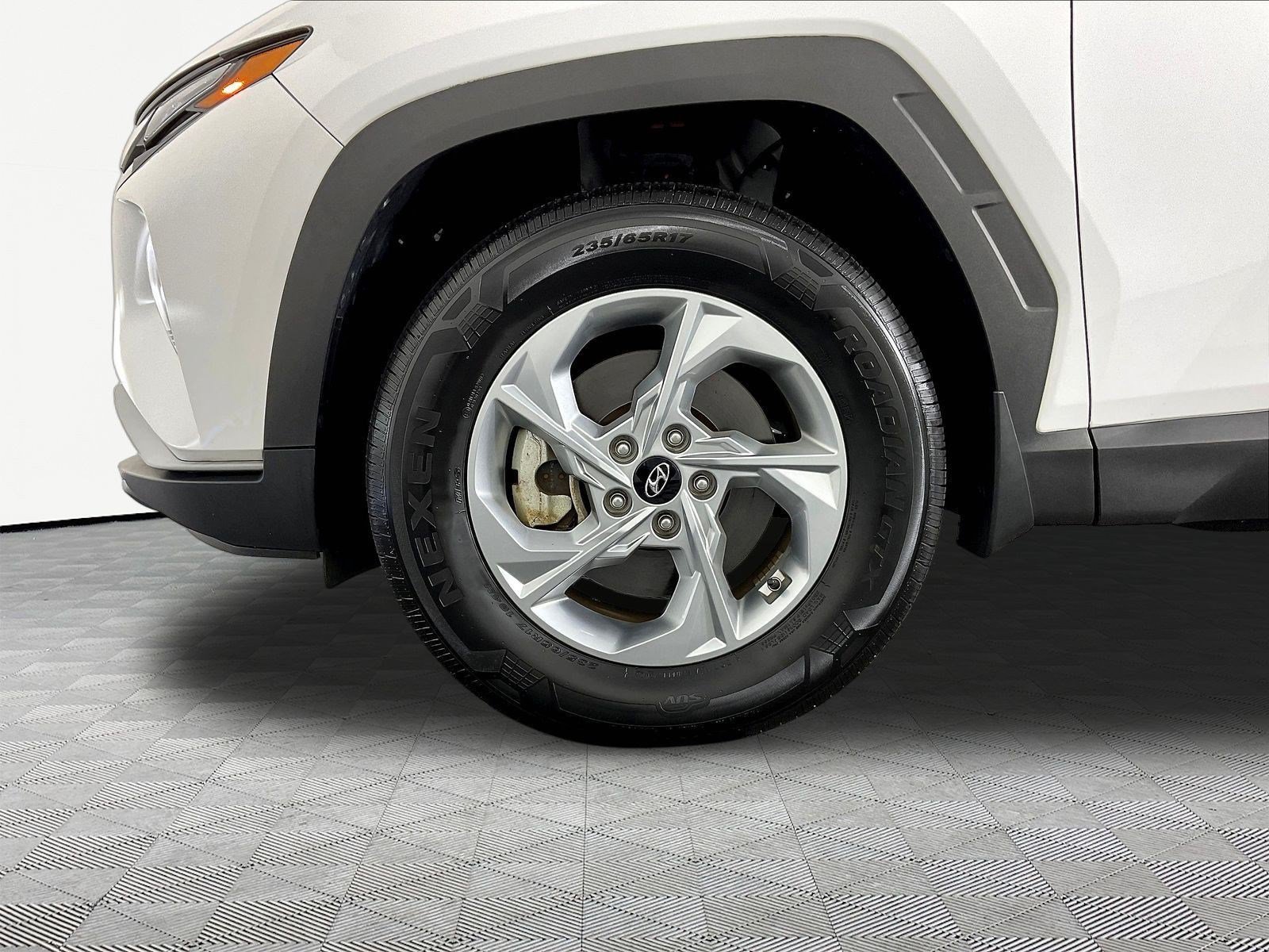 Certified 2024 Hyundai Tucson SEL AWD/4WD image 32