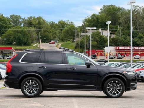 Used 2018 Volvo XC90 T6 Momentum w/ Convenience Package AWD/4WD image 6