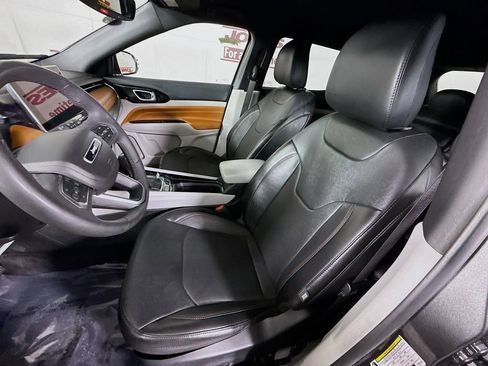 Used 2023 Jeep Compass Limited w/ Elite Group AWD/4WD image 26