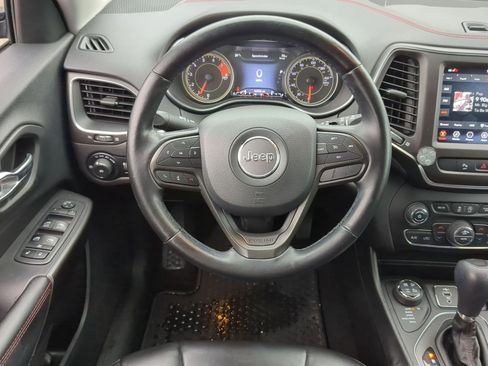 Used 2020 Jeep Cherokee Trailhawk w/ Cold Weather Group image 25