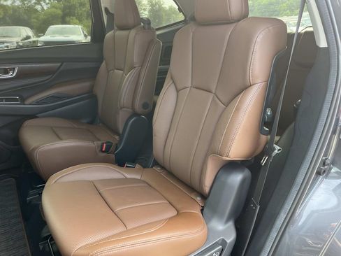 Used 2024 Subaru Ascent Touring AWD/4WD image 20