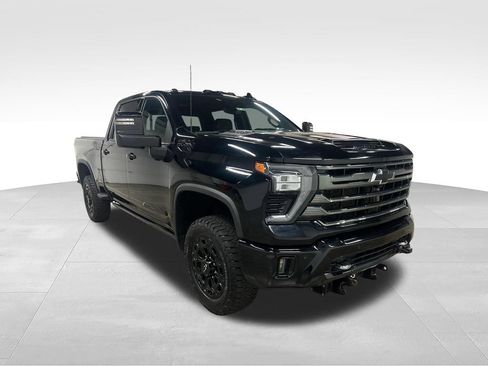 Certified 2024 Chevrolet Silverado 2500 High Country w/ High Country Premium Package AWD/4WD image 4