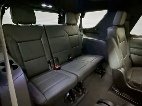 Used 2024 Chevrolet Tahoe High Country image 31