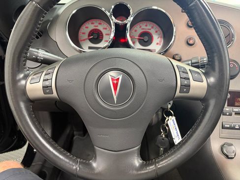 Used 2006 Pontiac Solstice Convertible w/ Premium Package image 31