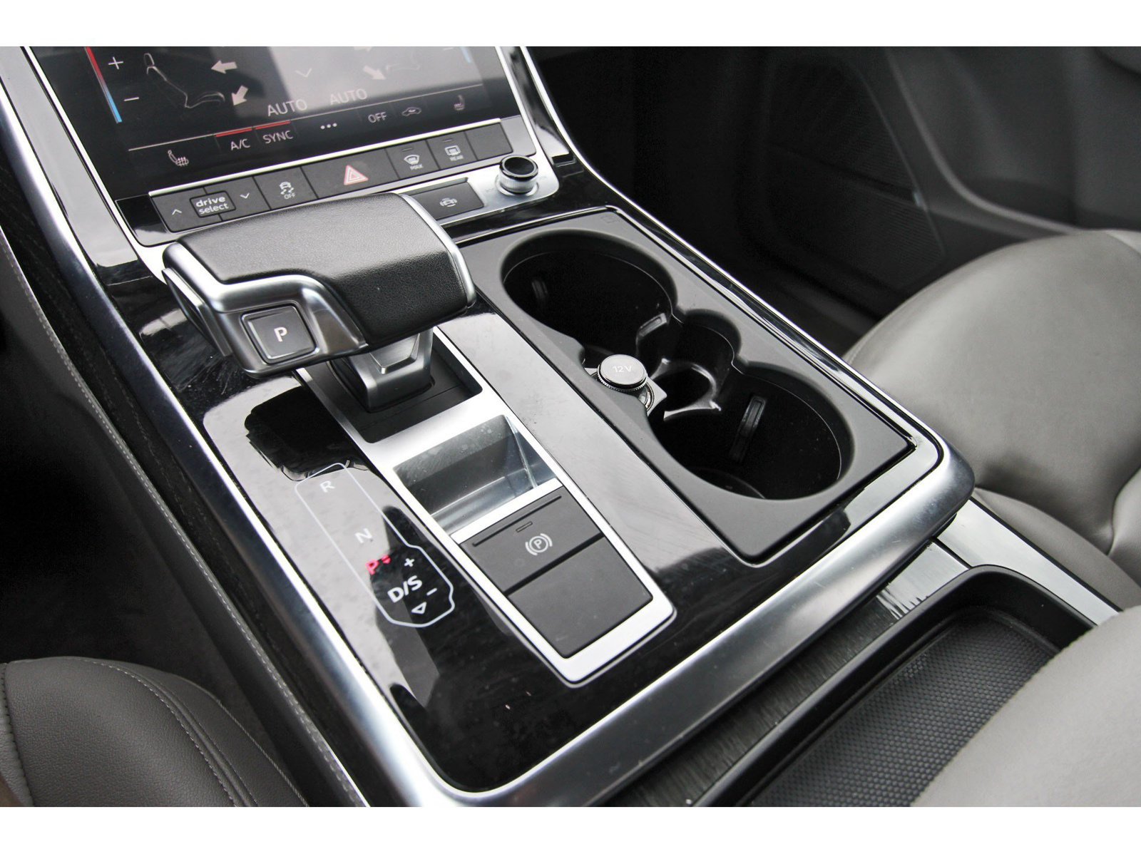 Used 2024 Audi Q7 2.0T Premium Plus AWD/4WD image 29
