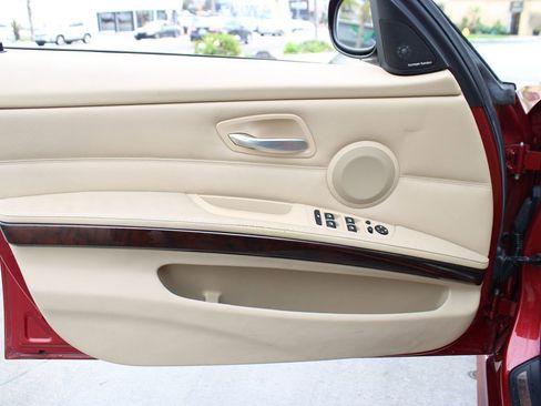 Used 2011 BMW 335i Sedan image 41