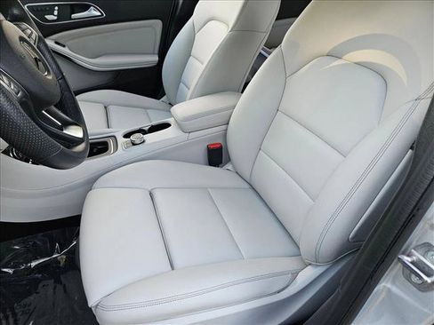 Used 2019 Mercedes-Benz GLA 250 image 15