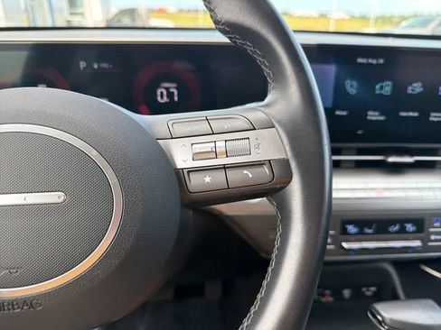 Used 2025 Hyundai Kona SEL AWD/4WD image 12
