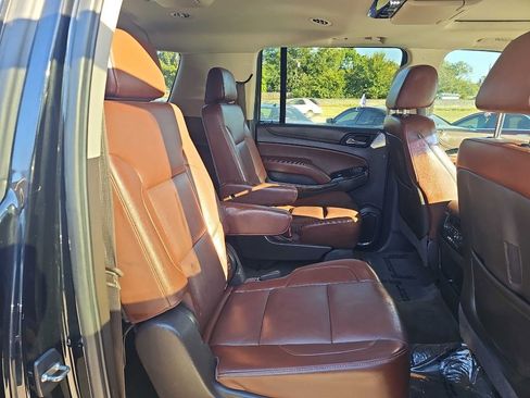 Used 2016 Chevrolet Suburban LTZ image 17