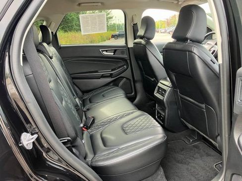 Used 2024 Ford Edge Titanium AWD/4WD image 19