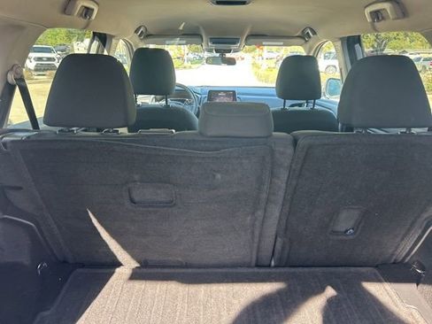 Used 2025 Nissan Rogue SV image 9