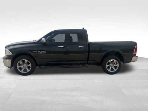 Used 2017 RAM 1500 Laramie AWD/4WD image 4
