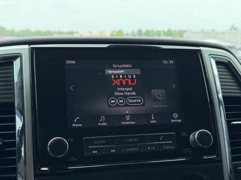 Used 2021 Nissan Titan SV AWD/4WD image 17