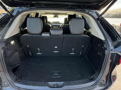 Used 2024 MAZDA CX-90 3.3 Turbo w/ Premium Package image 13