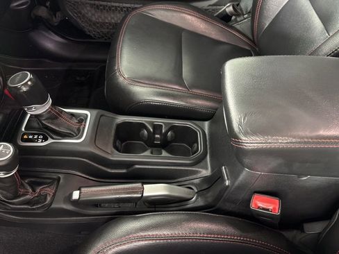 Used 2020 Jeep Gladiator Rubicon AWD/4WD image 45
