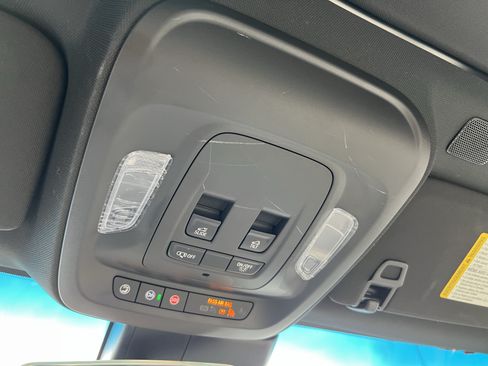 Used 2025 Cadillac CT4 Luxury w/ Sun And Sound Package AWD/4WD image 36