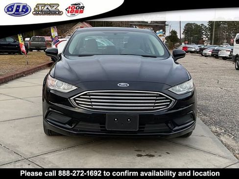 Used 2018 Ford Fusion S image 2