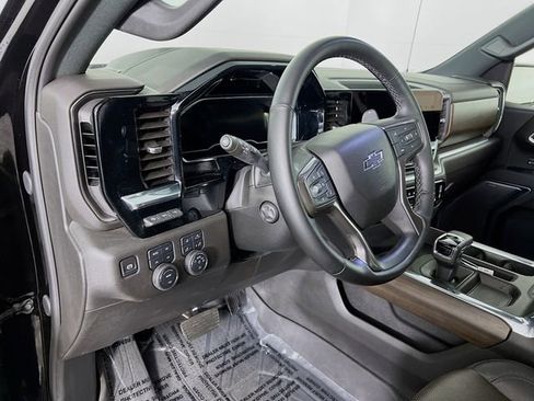 Certified 2025 Chevrolet Silverado 1500 High Country w/ Midnight Edition image 8