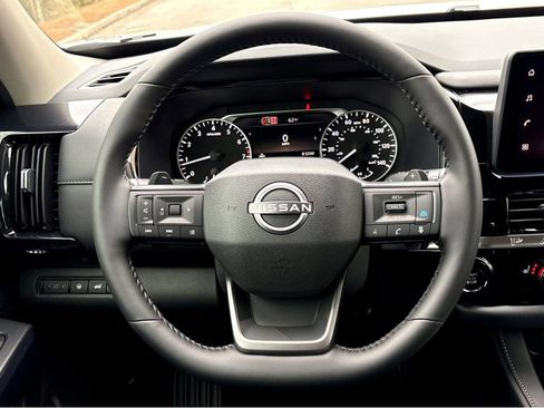 New 2026 Nissan Pathfinder SV AWD/4WD image 14