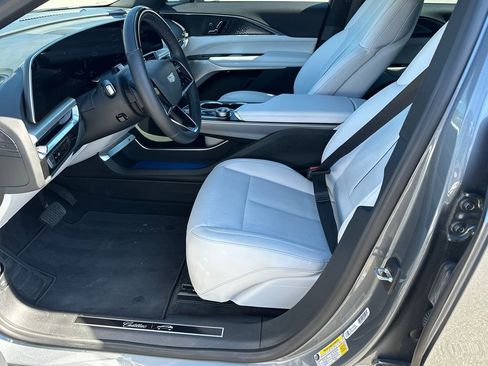 Certified 2023 Cadillac Lyriq 2WD image 9