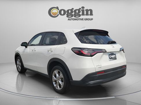 Certified 2024 Honda HR-V LX image 4